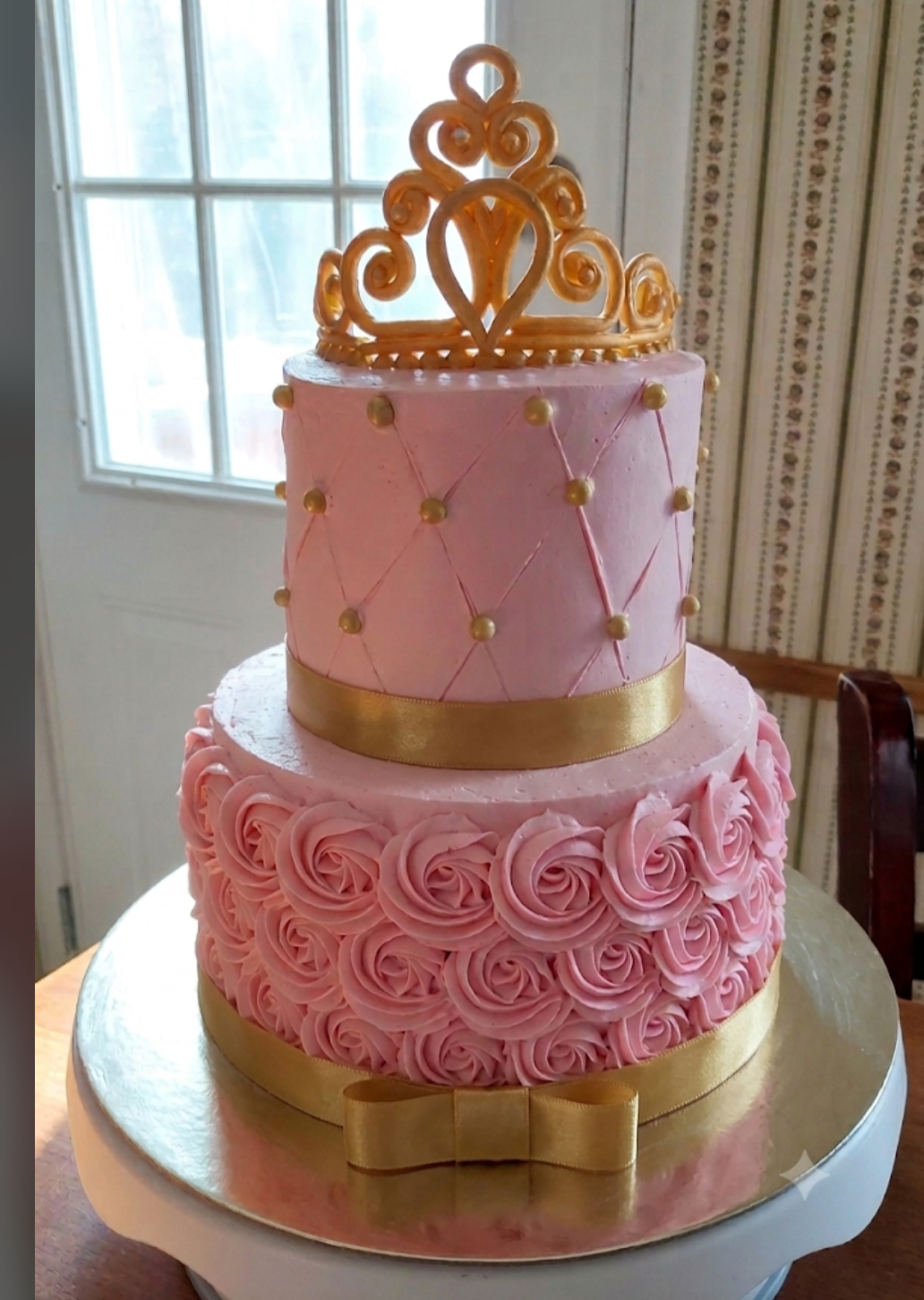Pastel especial elaborado por Isela Postres